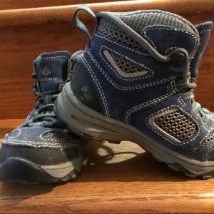 EUC, toddler boys size 10 Vasque hiker boots